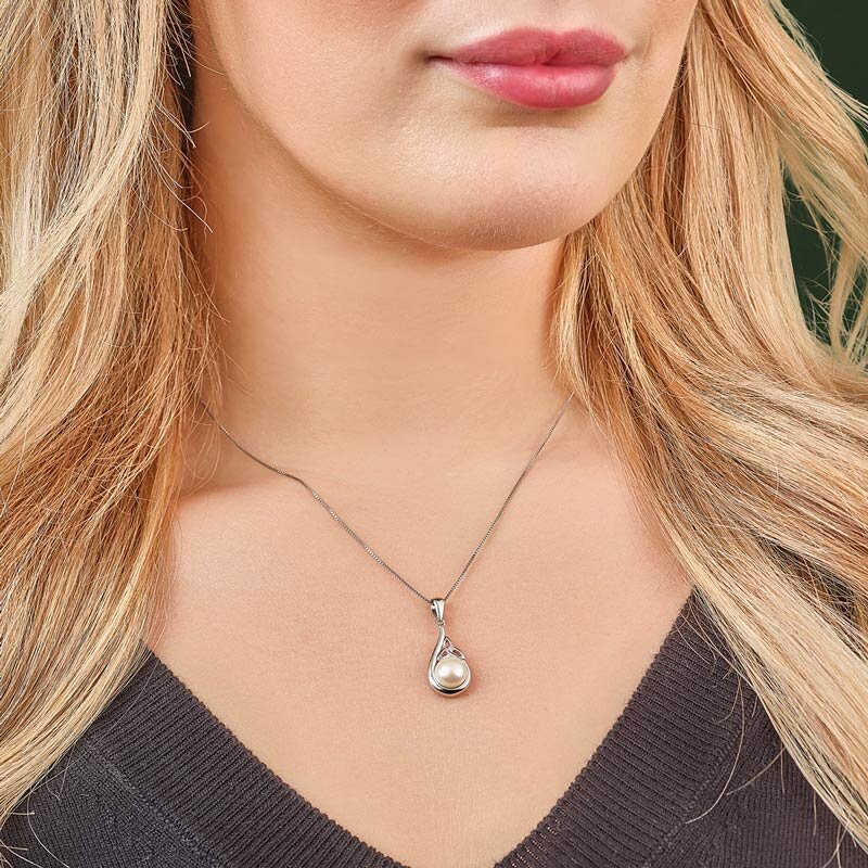 Sterling Silver Pearl Trinity Knot Necklace
