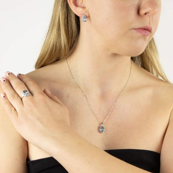 9ct White Gold Diamond & Oval Topaz Necklace