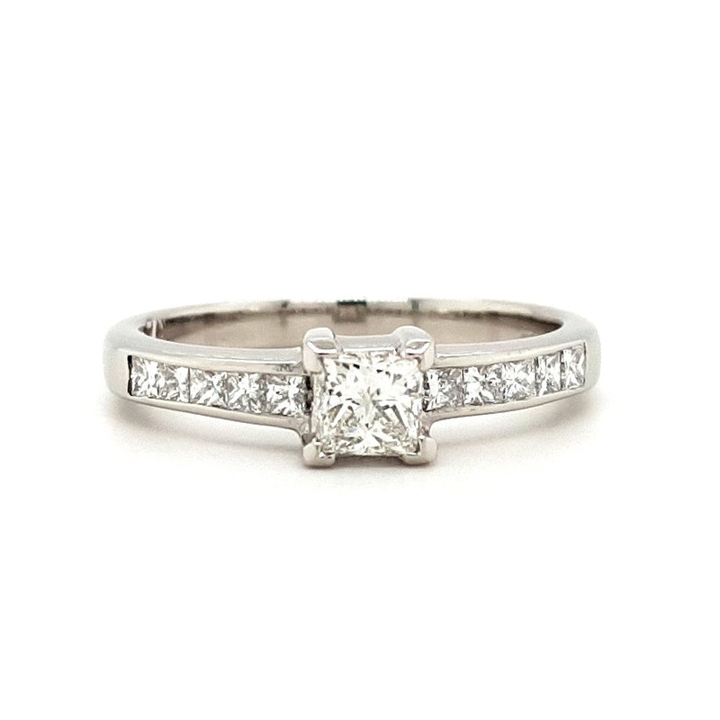 Platinum Princess Cut Diamond Shoulders Enagement Ring