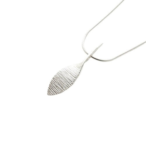 Martina Hamilton Bean Ri Medium Silver Necklace
