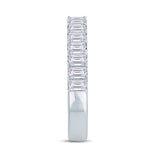 18ct White Gold Emerald Cut 0.95ct Diamond Ring